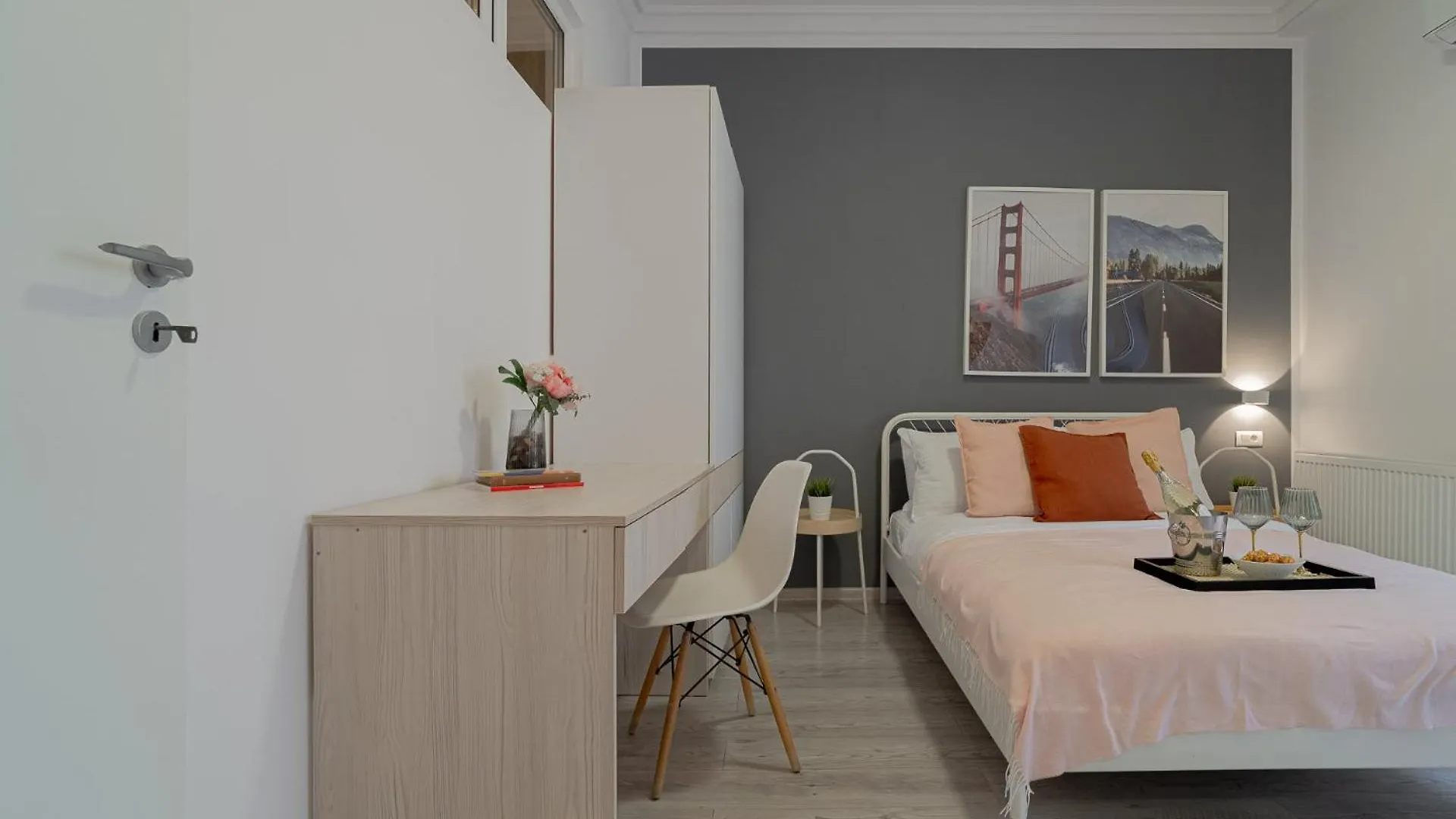 Stylish 2Br By Cismigiu Park And Piata Universitatii Bucharest 0*,  Romania