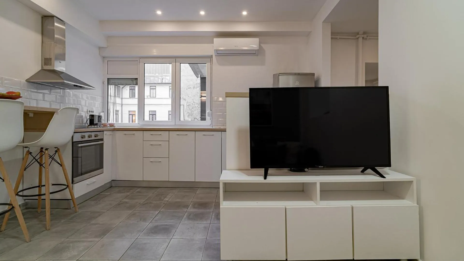 Stylish 2Br By Cismigiu Park And Piata Universitatii Bucharest