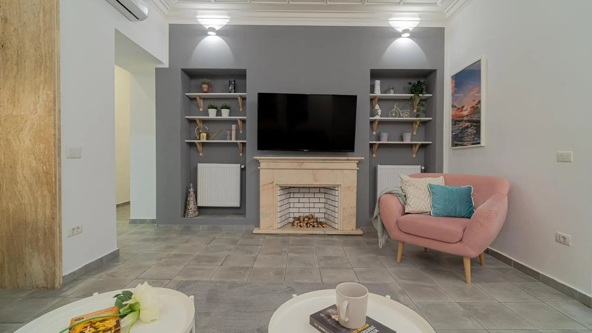 Stylish 2Br By Cismigiu Park And Piata Universitatii Bucharest Romania