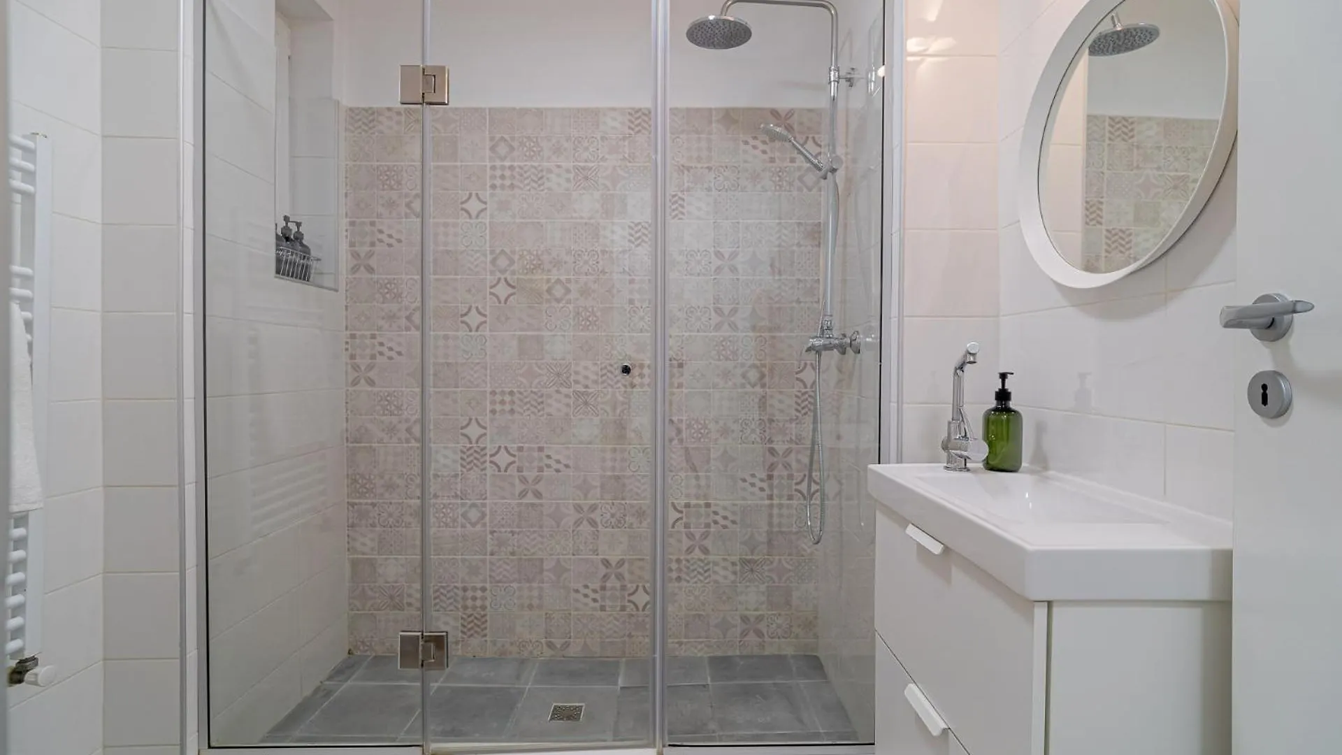 Stylish 2Br By Cismigiu Park And Piata Universitatii Bucharest